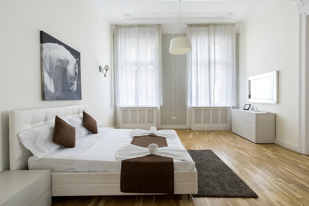 Luxury & Panorama Apartments Budapest Exterior foto